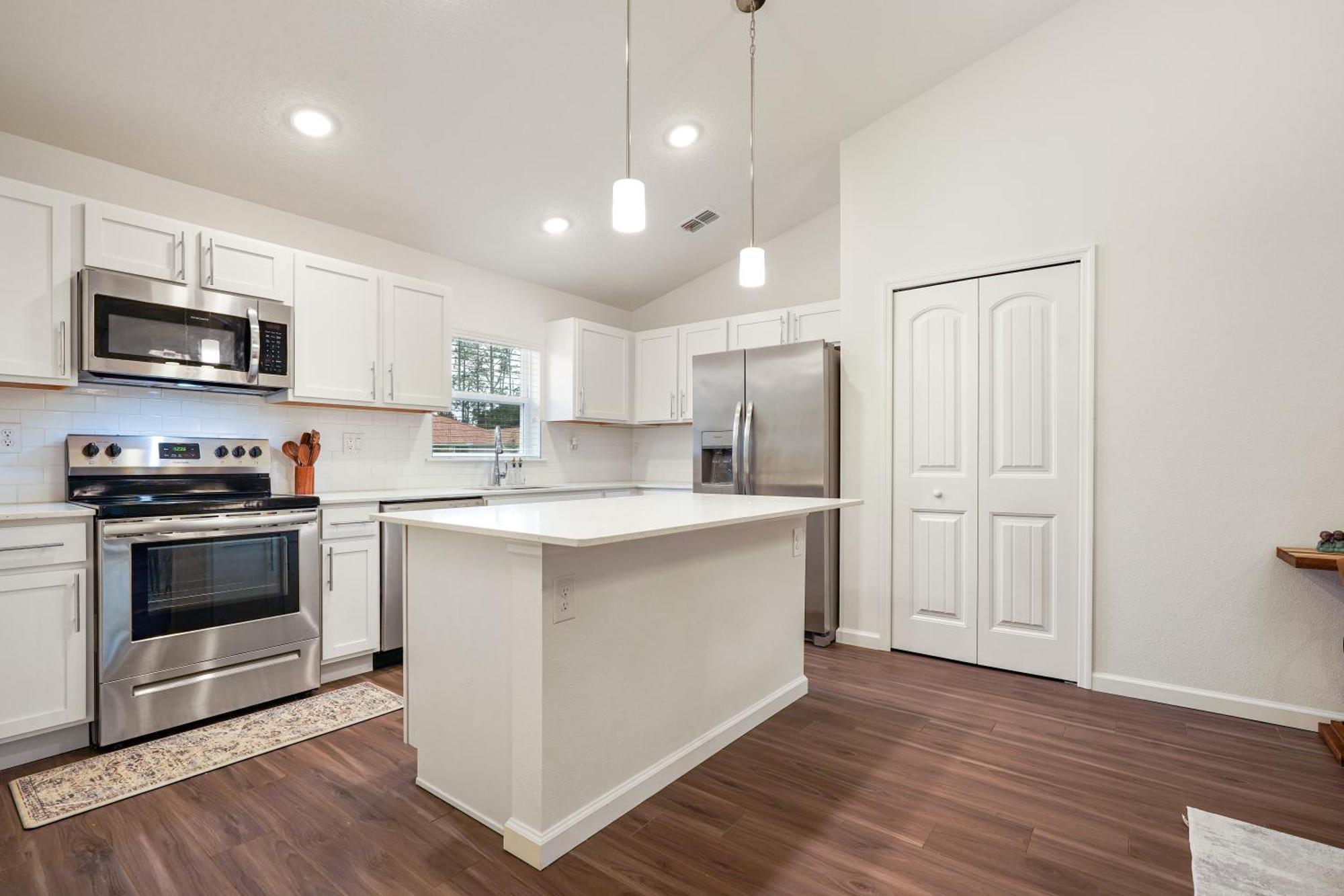 Coastal Vibes & Family Fun-Spacious 3Br, Kidz Zone, Desirable Neighborhood Палм Коуст Екстериор снимка
